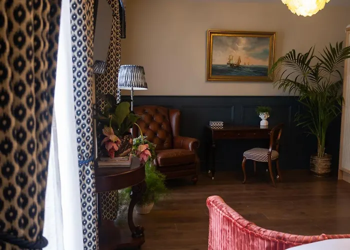 The Maker Boutique Hotel *